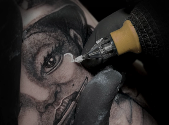 In Arbeit befindliches Tattoo
